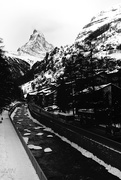 12th Feb 2017 - 2017-02-12 when the lines lead to the Matterhorn
