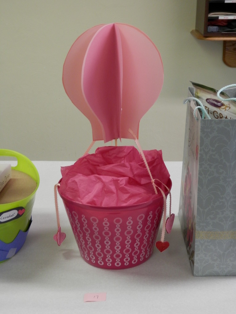 Hot Air Balloon Lunch Basket by julie