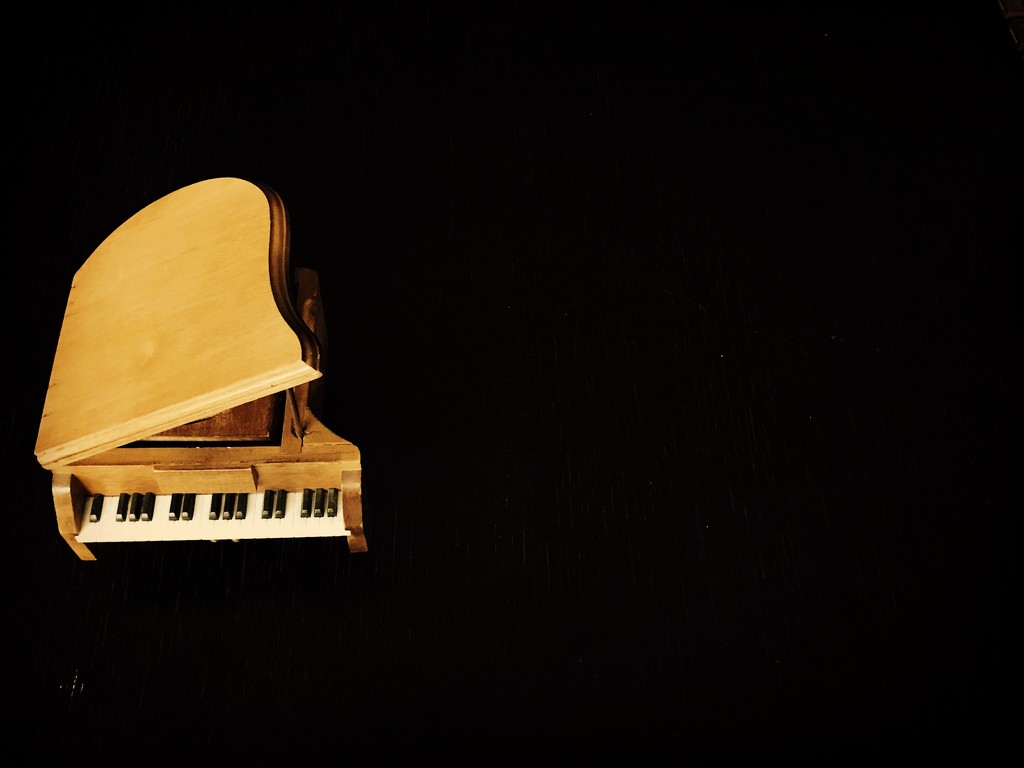 Petite piano... by leequebee