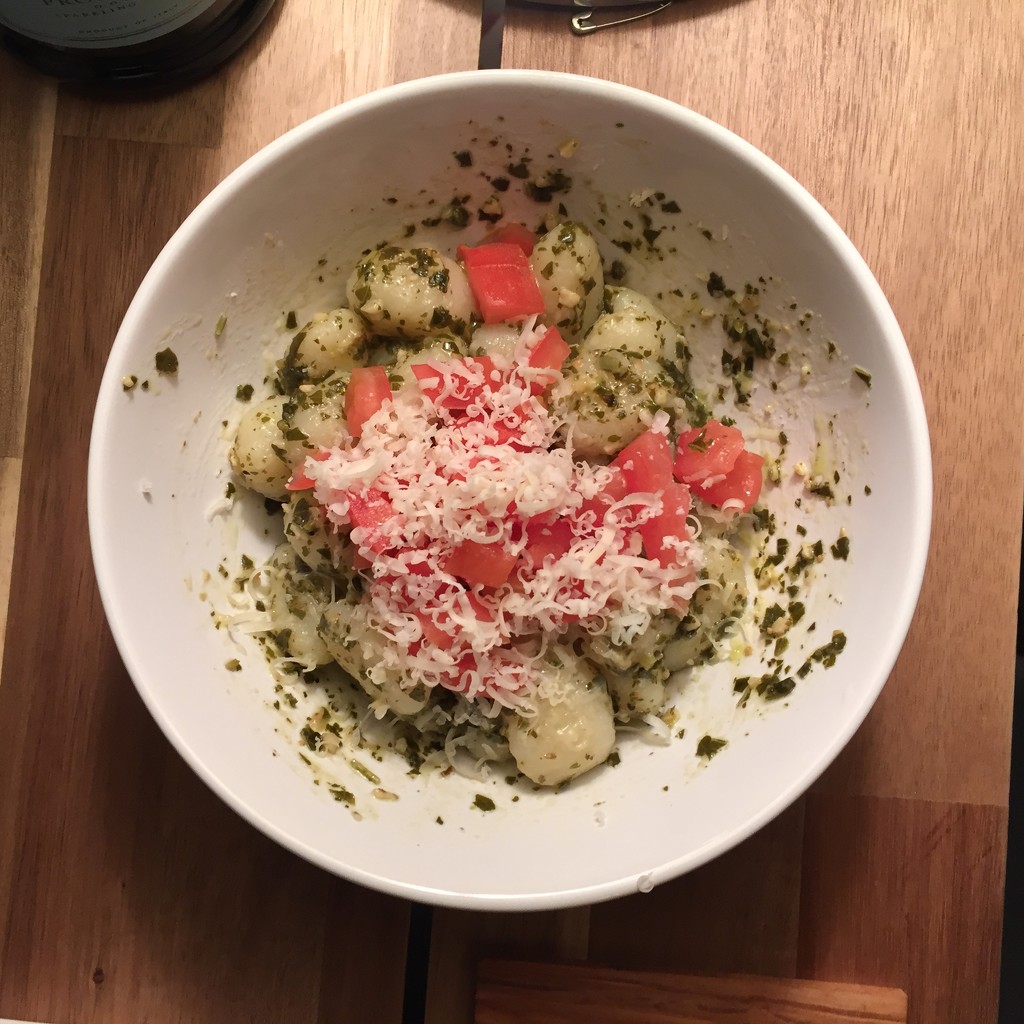 #21 Gnocchi and pesto by bilbaroo
