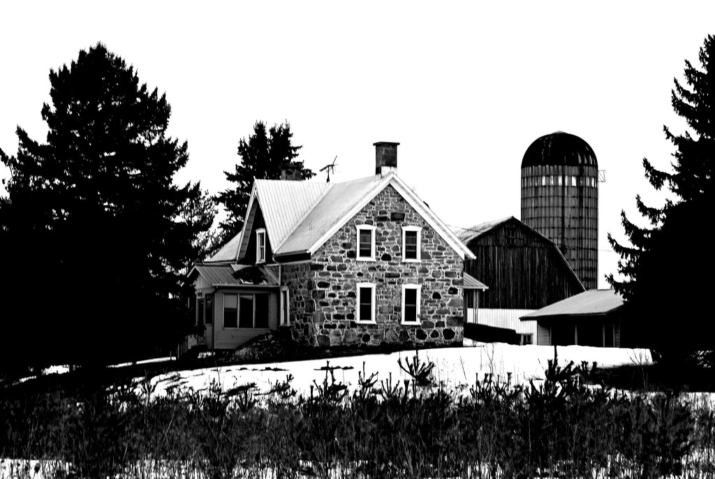 The Old Farm House by farmreporter