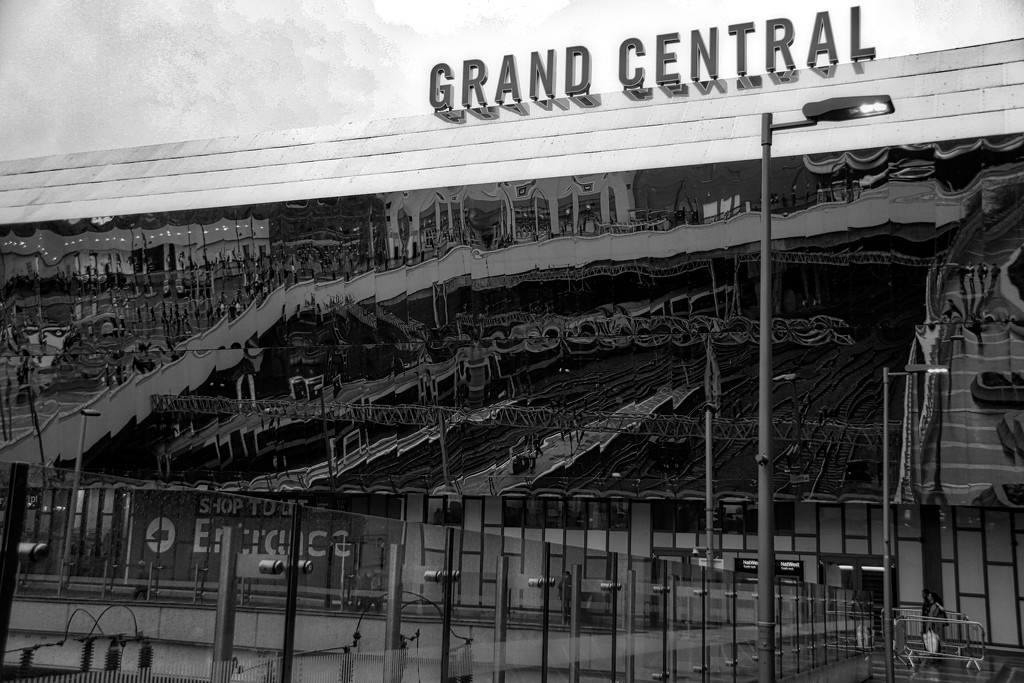 Grand Central Birmingham by bizziebeeme