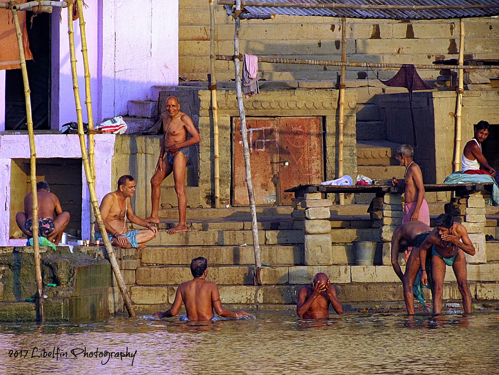 Varanasi Morning by kathyo