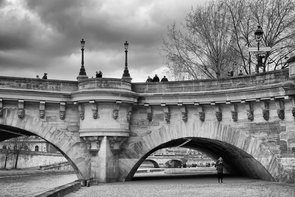 Sous les Ponts de Paris by jamibann