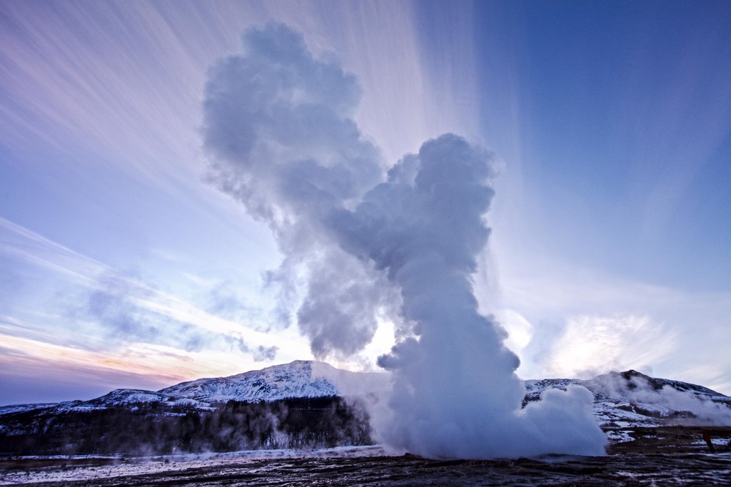 Geyser at Sunset by jyokota