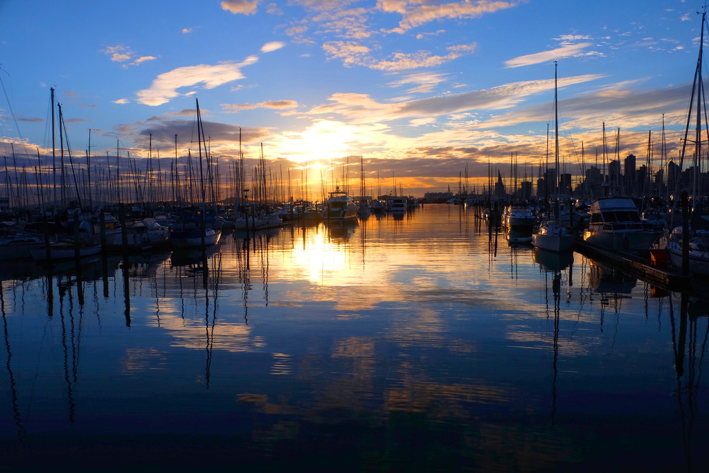Dawn at the marina by dkbarnett