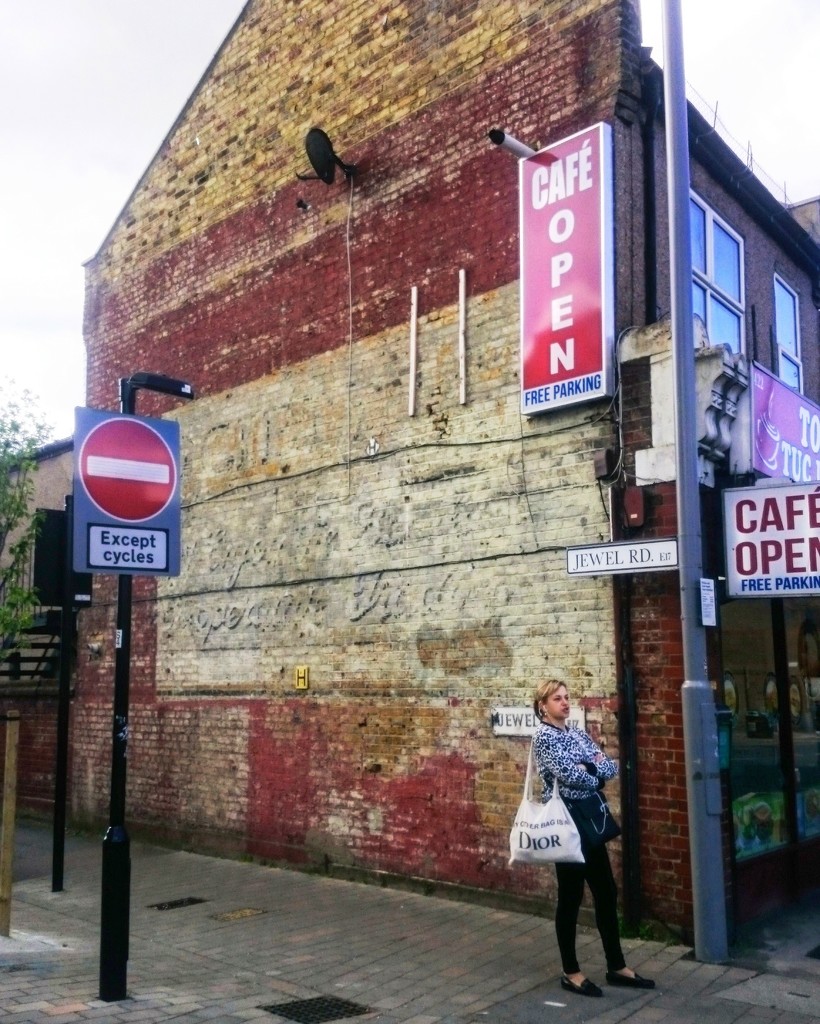 Faded ghost sign by boxplayer