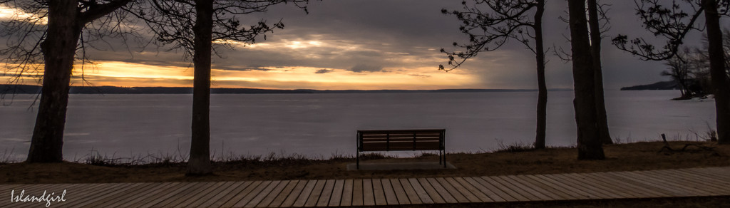 A Bench with a View by radiogirl