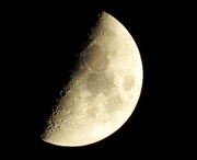 4th Apr 2017 - Moon