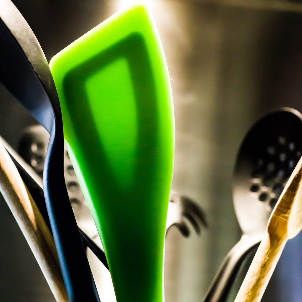 Green spatula by cristinaledesma33