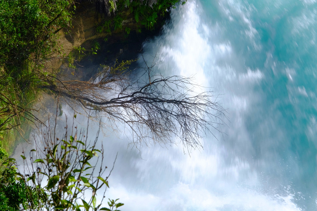 Huka Falls by dkbarnett