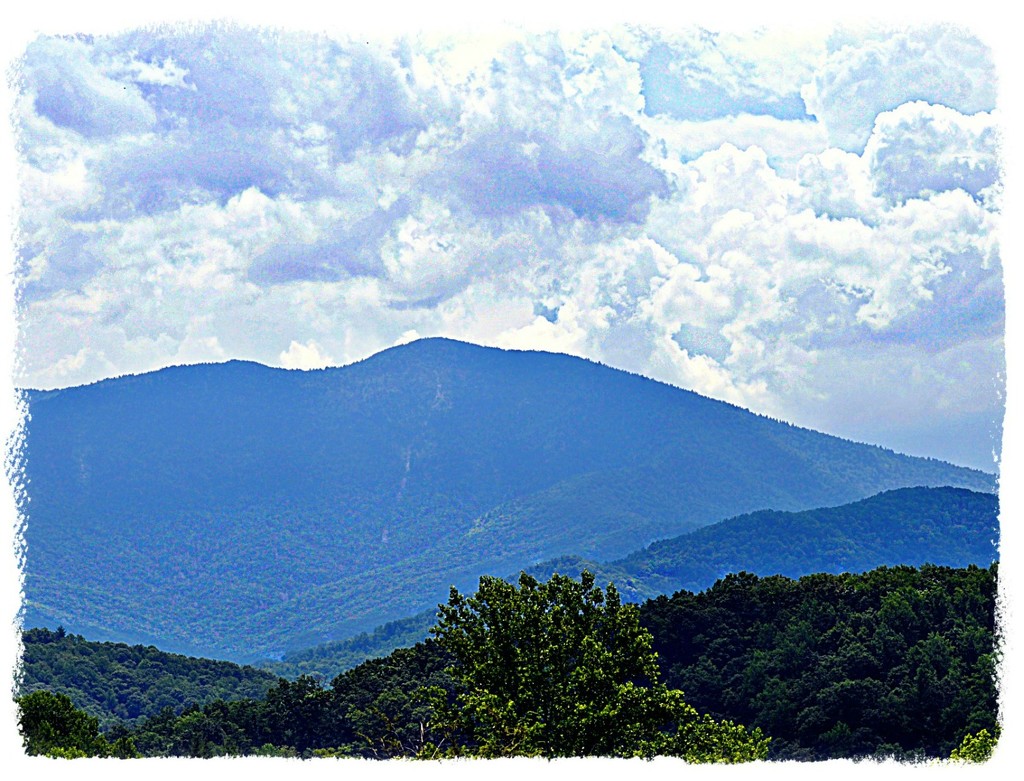 Blue Ridge Mountains by peggysirk