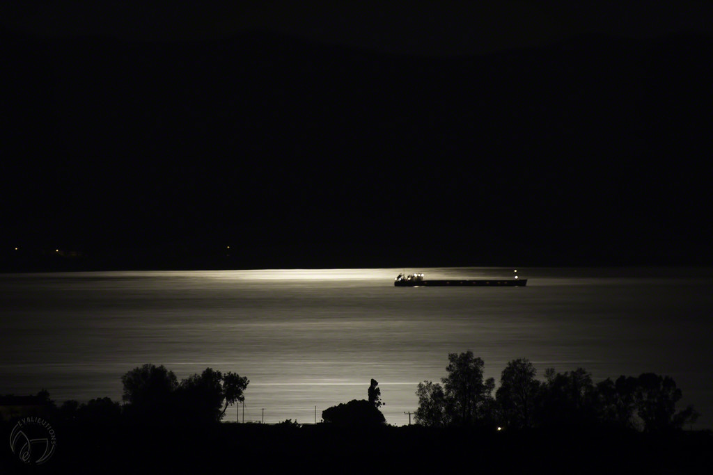 Ships that Pass in the Night... by evalieutionspics