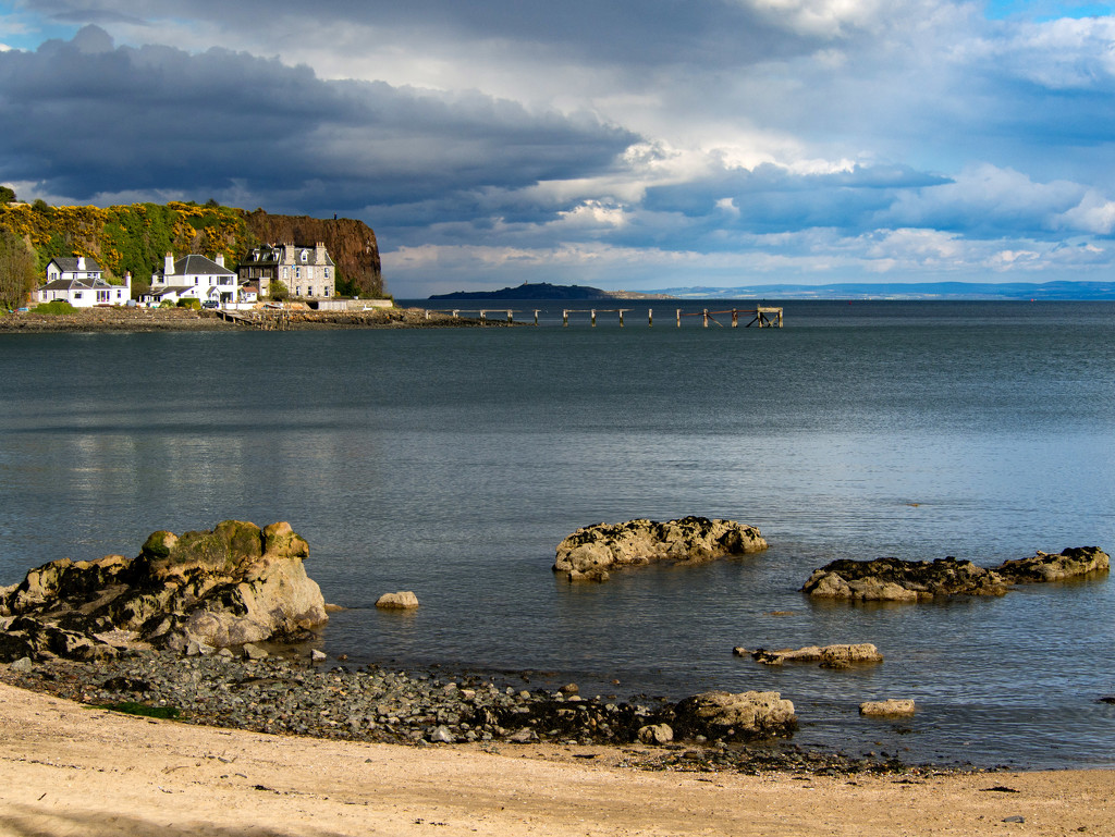 Towards Hawkcraig Point by frequentframes