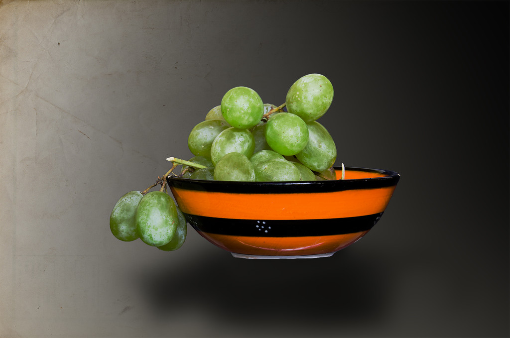 Grapes by salza