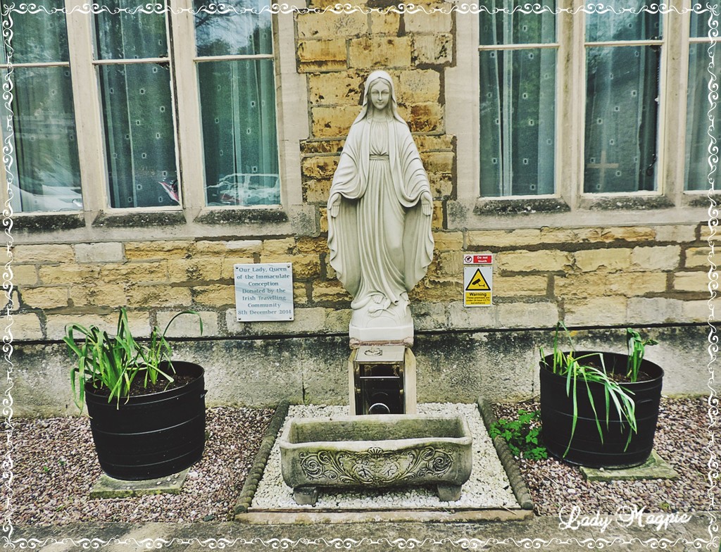 Garden Ornament with a Pray.. by ladymagpie