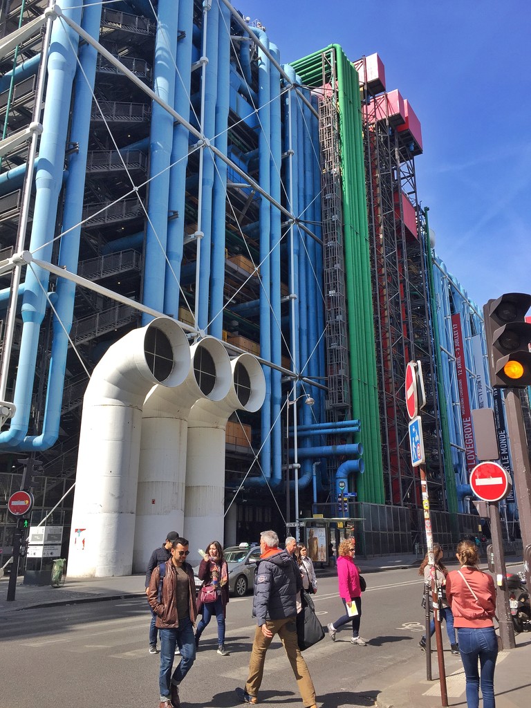 Pipes of Pompidou center.  by cocobella