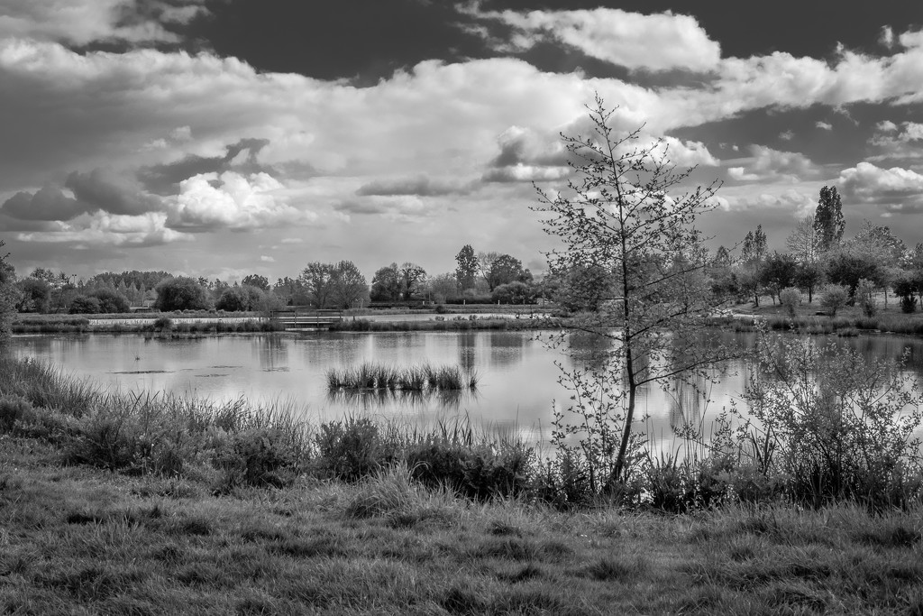 PLAY April - Fuji 27mm f/2.8: Gaël Lakes - again... by vignouse