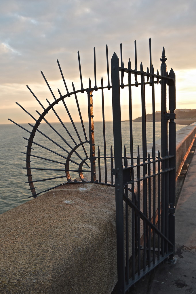 Iron Gate at Folkestone Pier  by redandwhite