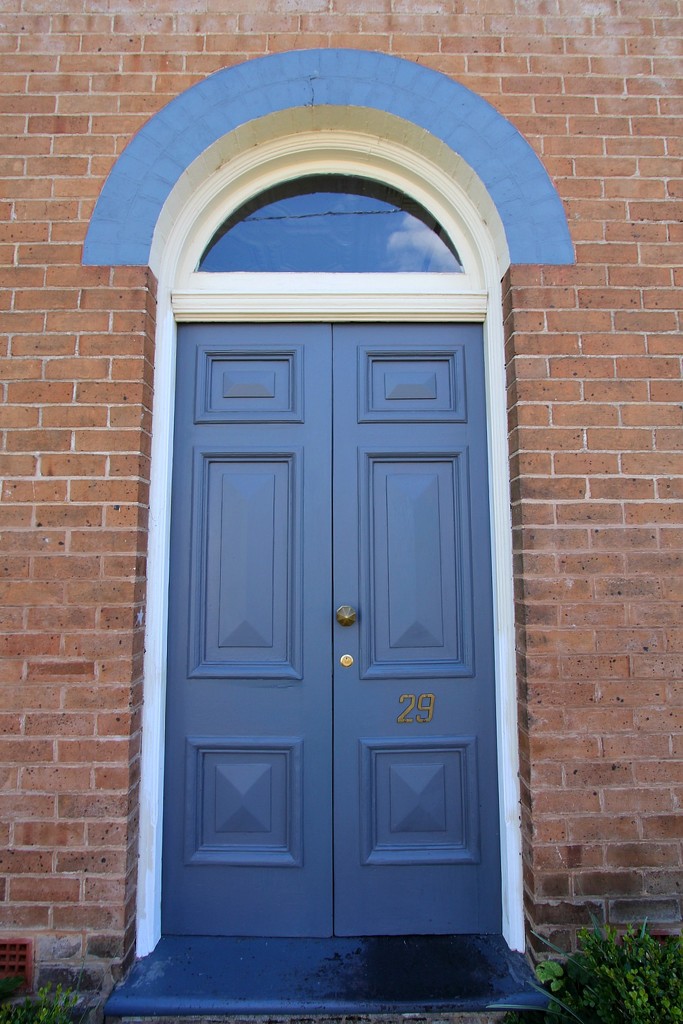 Blue door by leggzy