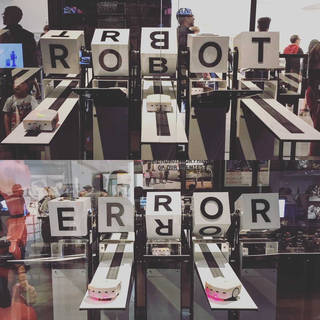 Robot-error.  by cocobella