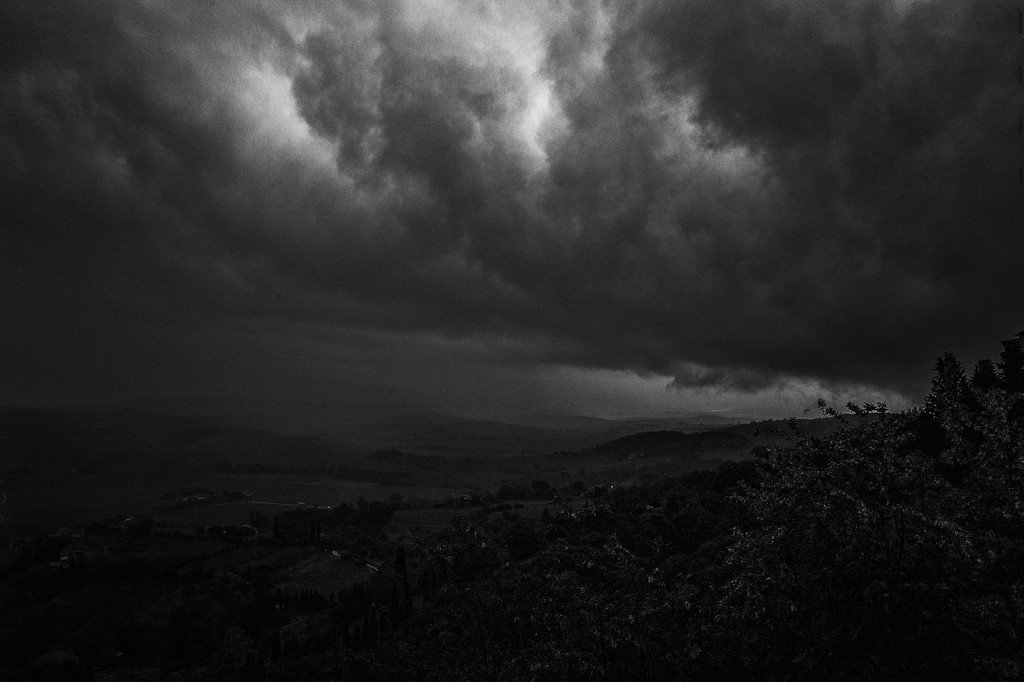 5.01 Val d'Orcia under the storm by domenicododaro