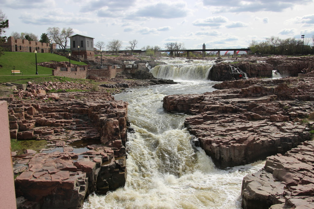 The Falls of Sioux Falls by bjchipman
