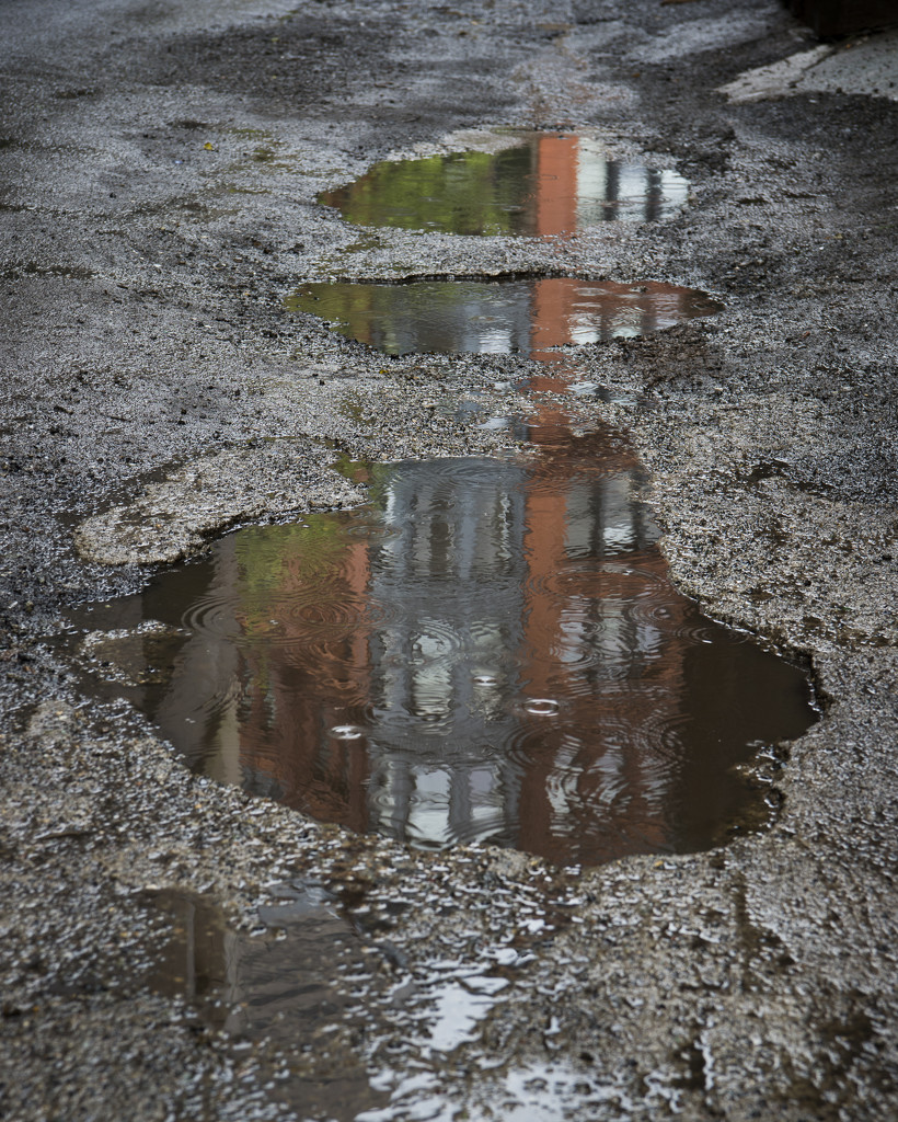 Just a puddle. by epcello