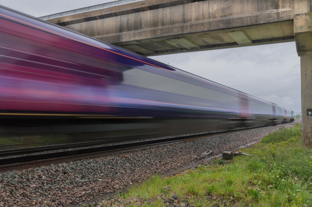 High Speed Train by jon_lip