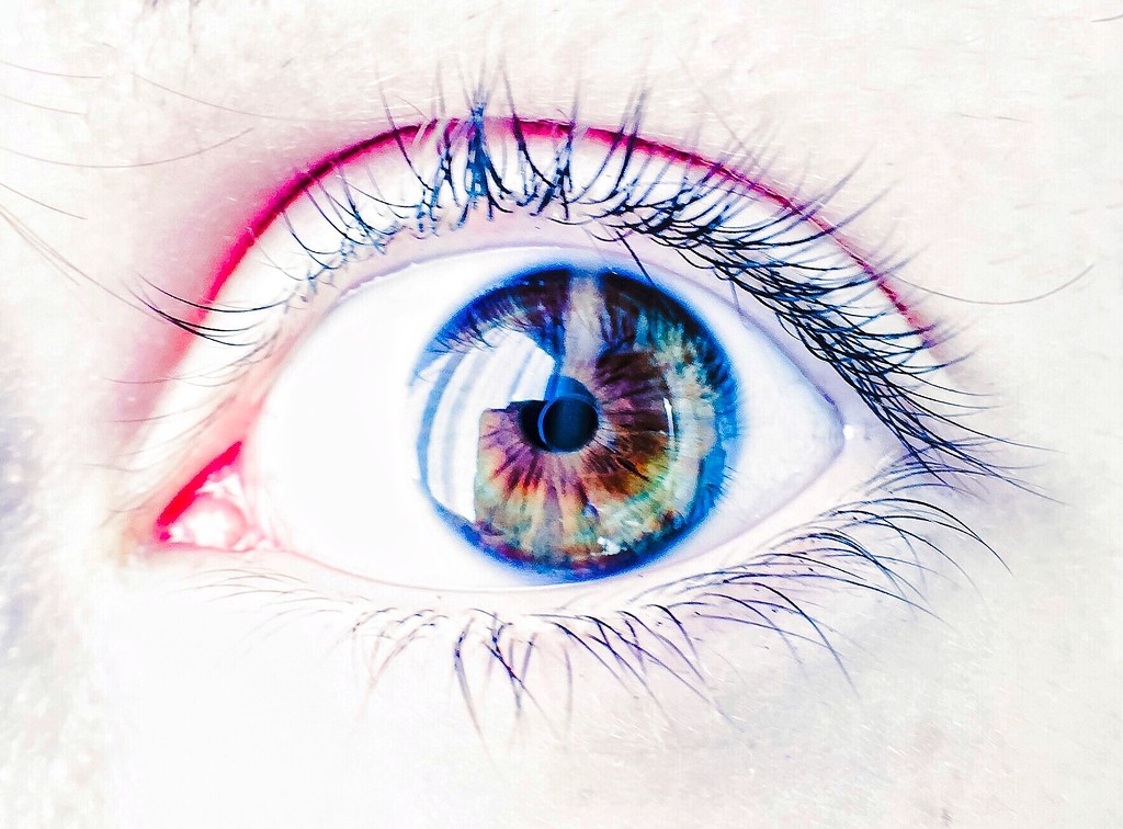 Rainbow eye by cocobella