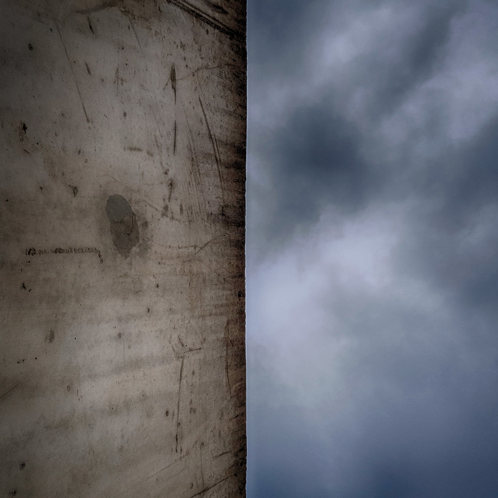 Concrete & clouds by m2016