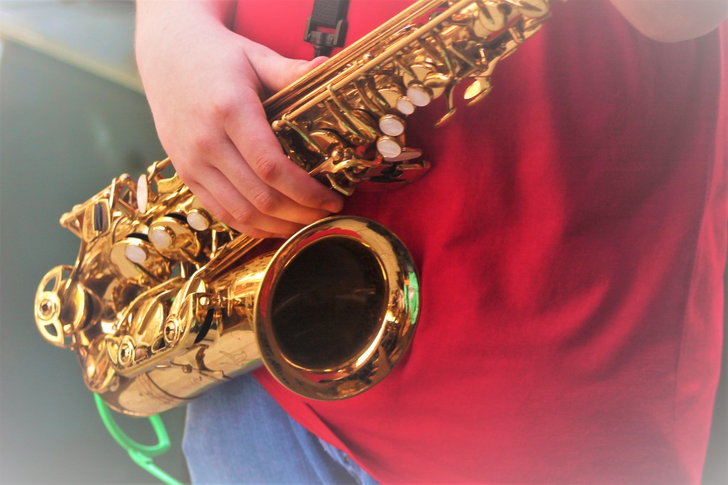 Saxophone High School Band by granagringa