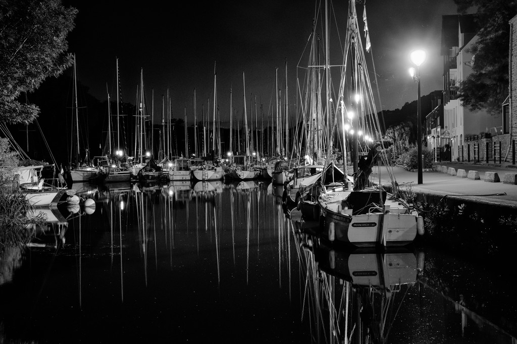La Roche Bernard Inner Harbour at Night by vignouse