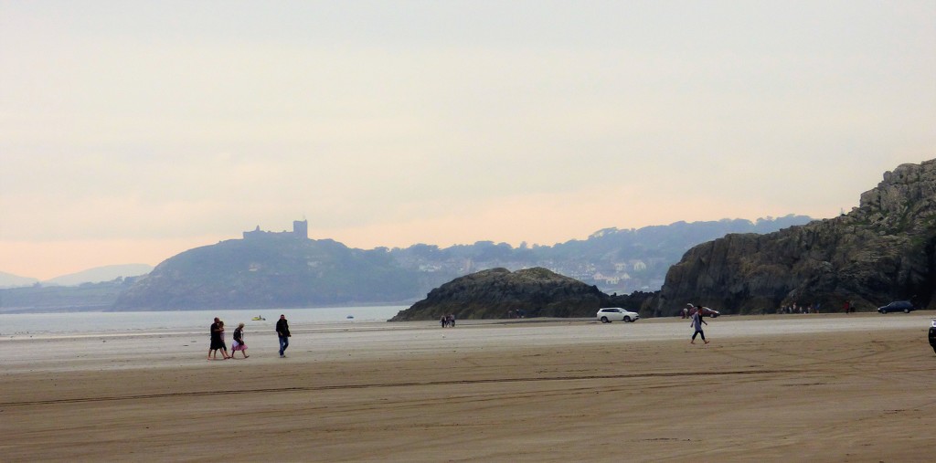 Black Rocks sands  by beryl