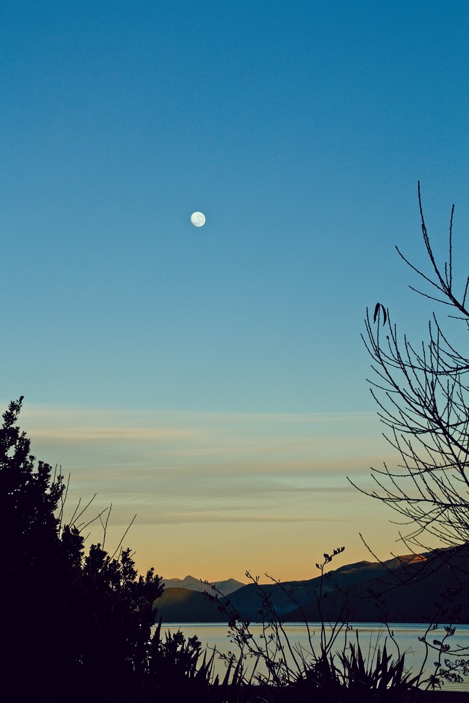 Sunrise Moonset by kiwinanna