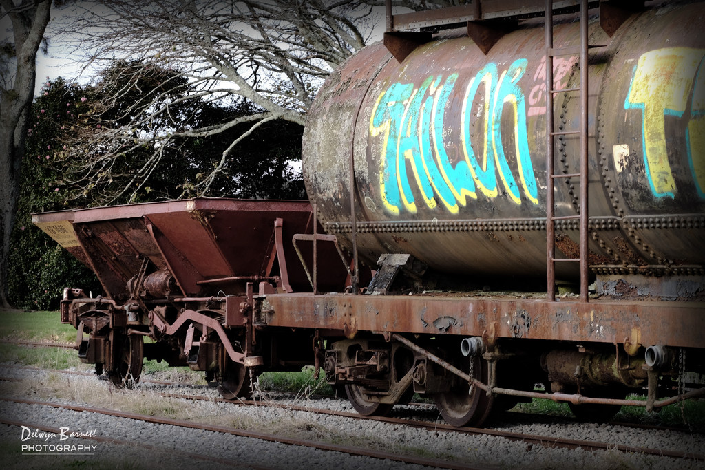 Graffiti on the tracks ... by dkbarnett
