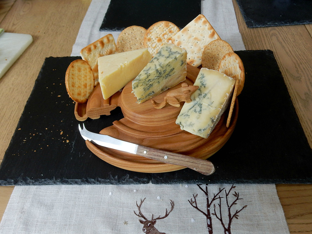 Mouse Part 8 - Cheese Board by bulldog