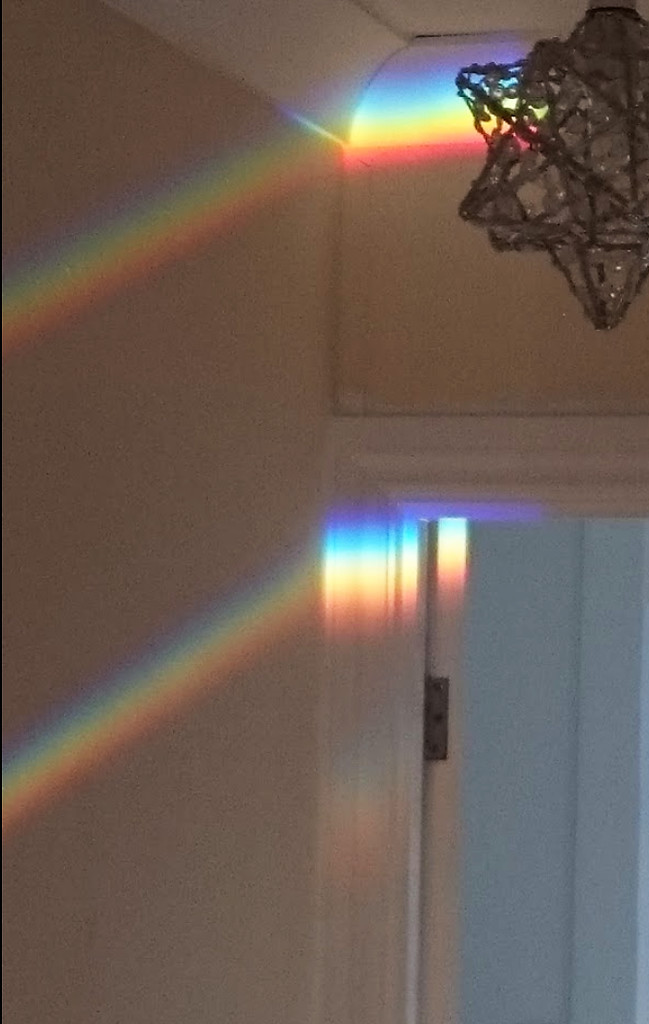 Indoor rainbows by bigmxx