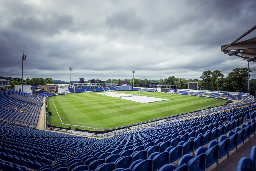 Day 175, Year 5 - Clouds Looming In Cardiff by stevecameras