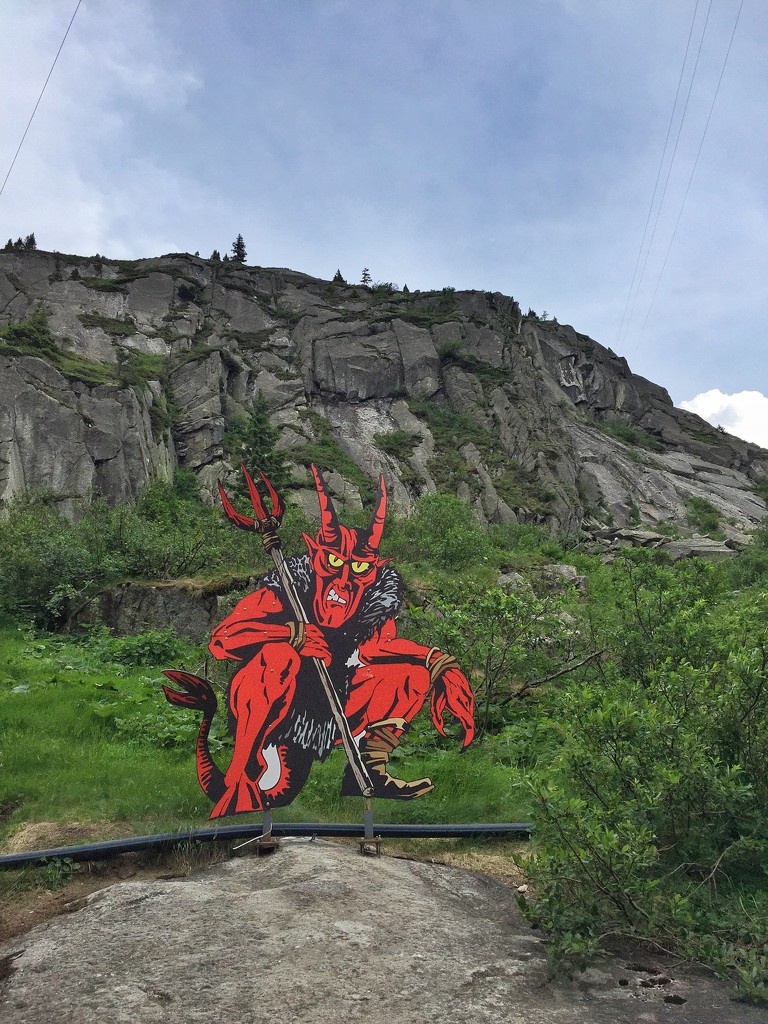 Diablo in the mountain  by cocobella