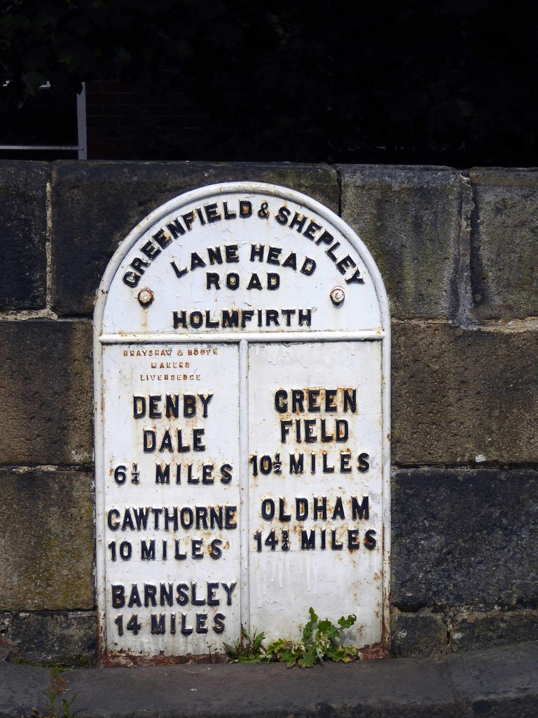 Old Road Sign by cmp