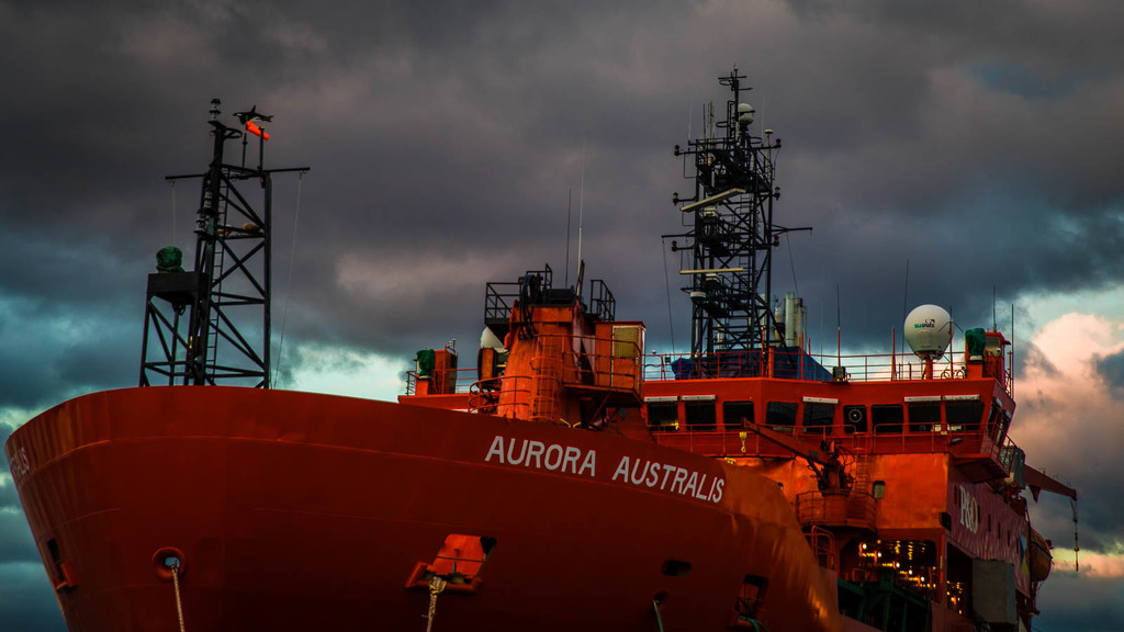Aurora Australis, Antarctic Icebreaker Ship by jyokota