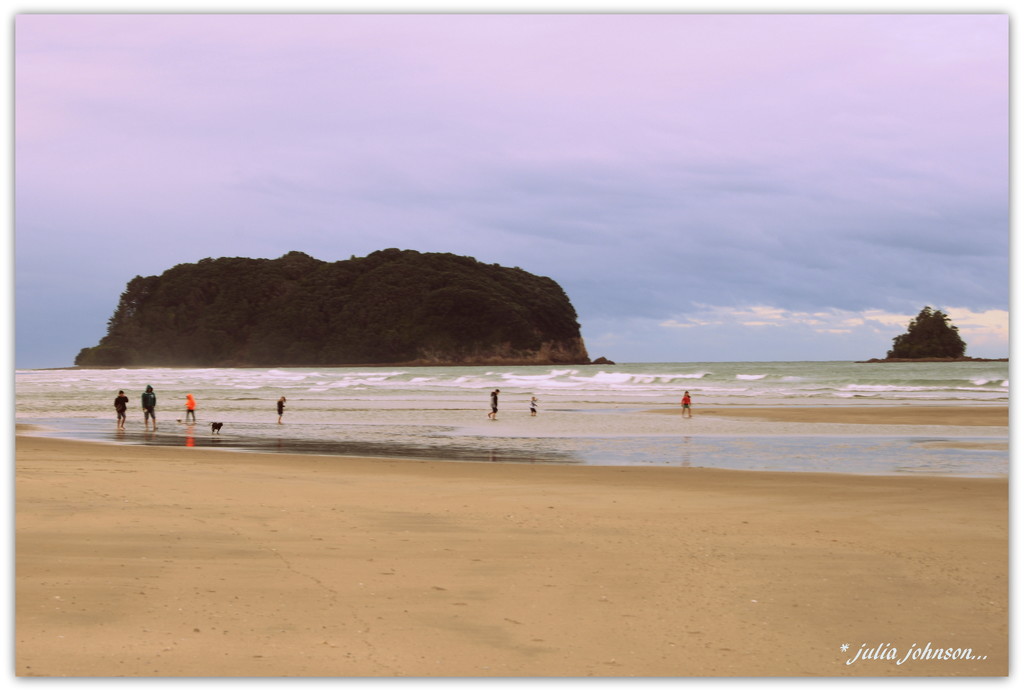 Winter on the beach... by julzmaioro