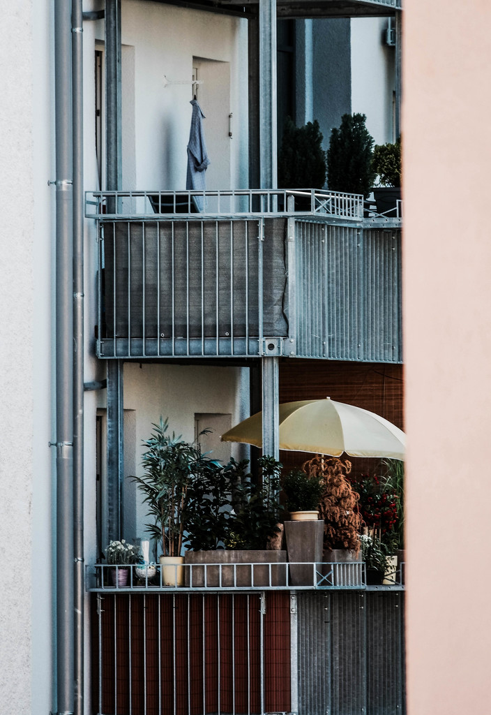 Summer & Balcony by toinette