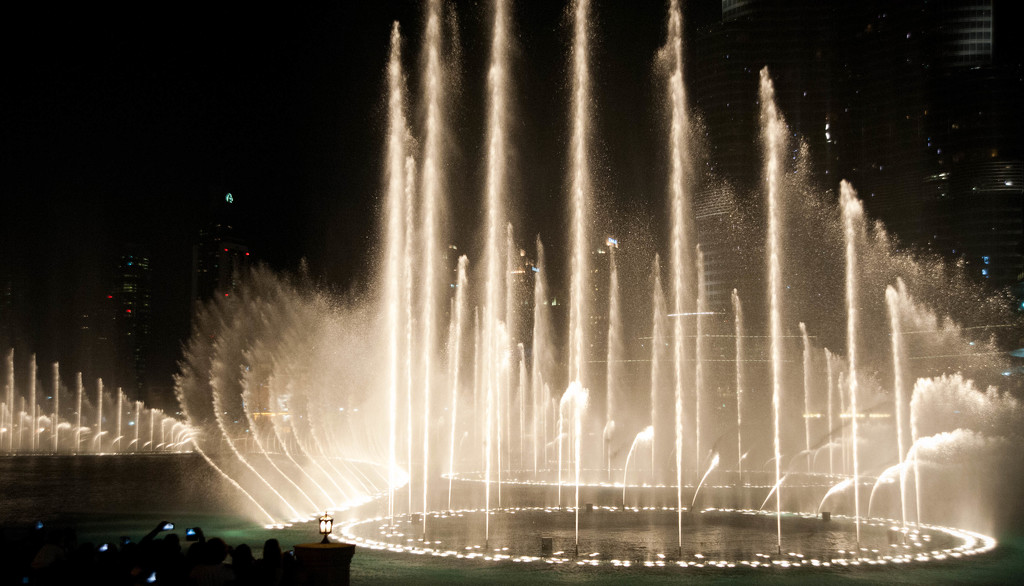Dancing Fountains by tracybeautychick