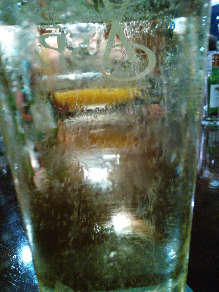 A glass of cider by jmdspeedy
