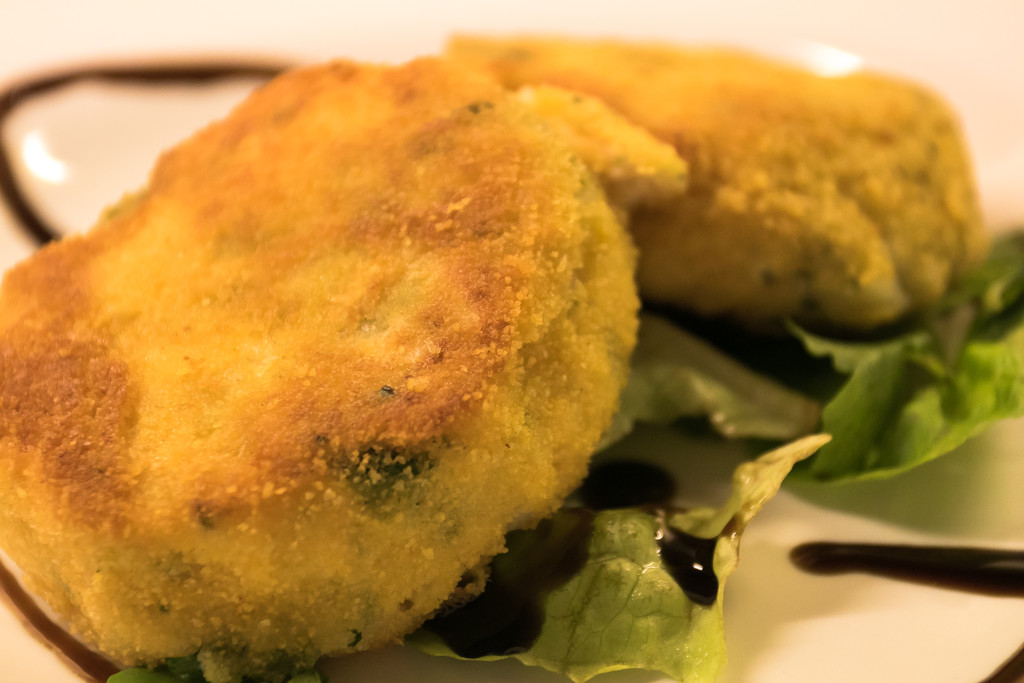 Salmon and broccoli fishcake by peadar