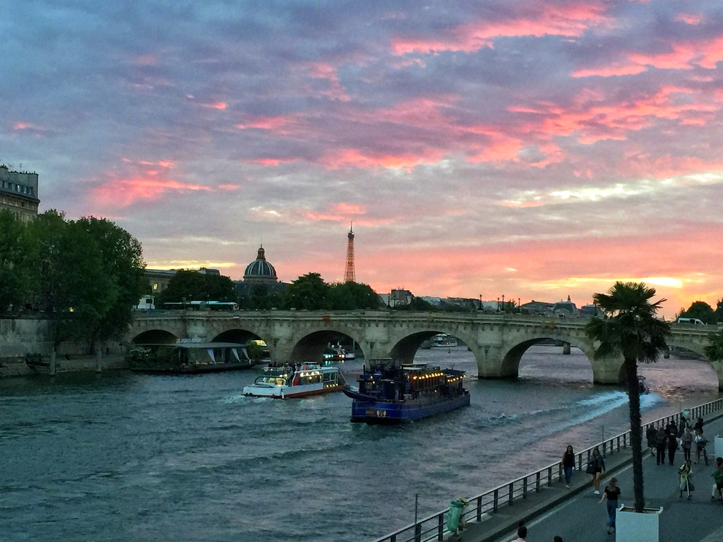 Pink sunset on Paris  by cocobella