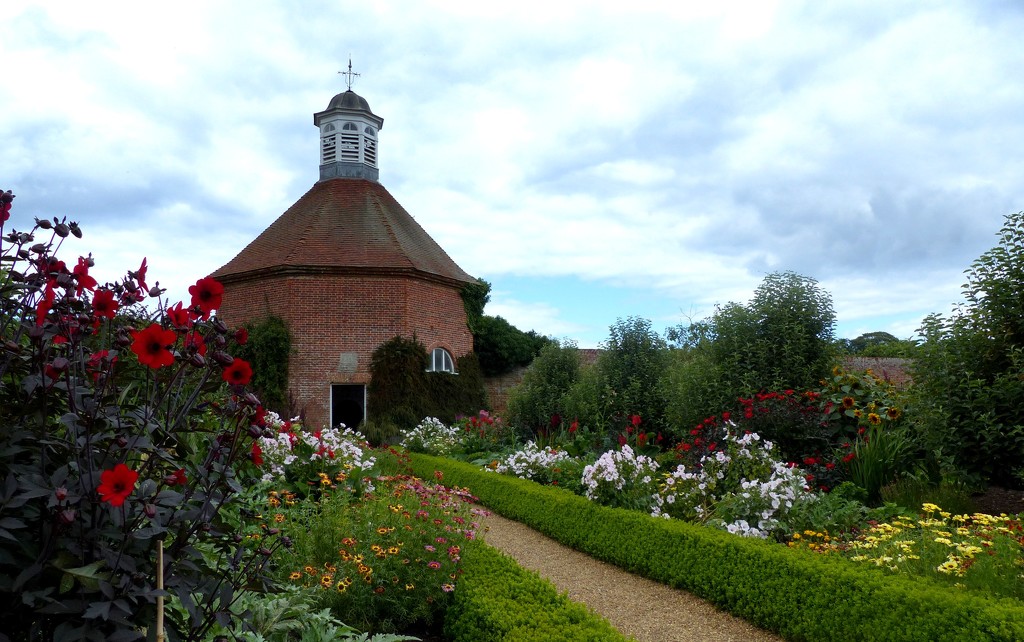 Walled Garden, Felbrigg Hall, Norfolk, UK by g3xbm