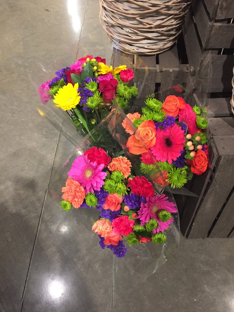 Bright bouquets at the supermarket  by kchuk